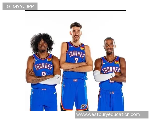 亚历山大助攻 霍姆格伦跟进双手炸筐