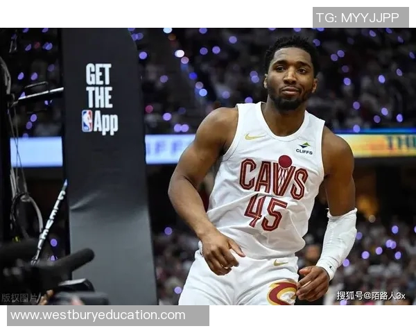 米切尔骑士生涯200场里程碑:荣誉加身与未来展望 米切尔骑士生涯200场里程碑:荣誉加身与未来展望