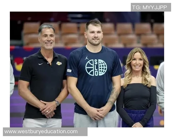 里夫斯背靠背两场得92分,2007年科比以来湖人队首人 里夫斯背靠背两场得92分,2007年科比以来湖人队首人